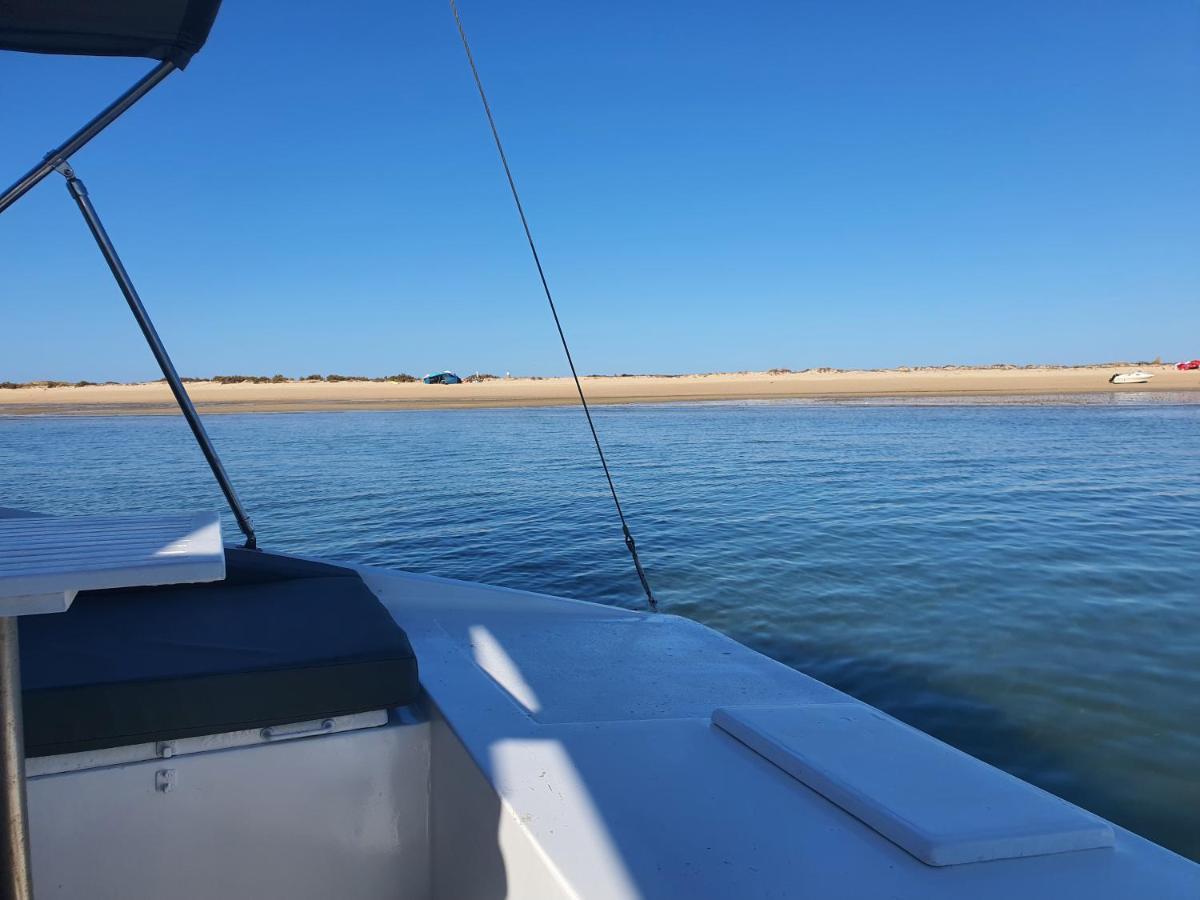 Barco Casa Catamara Sleepandboat 호텔 파로 외부 사진