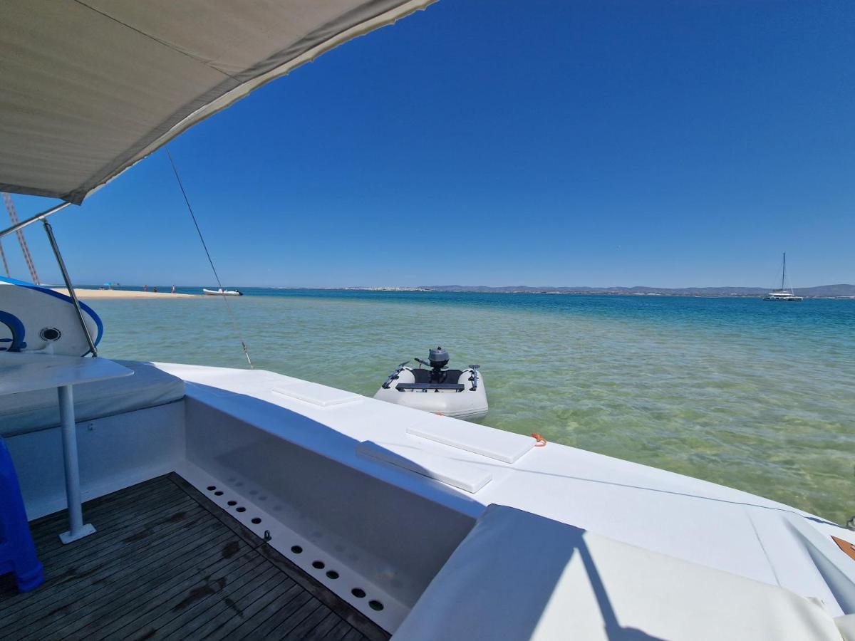 Barco Casa Catamara Sleepandboat 호텔 파로 외부 사진